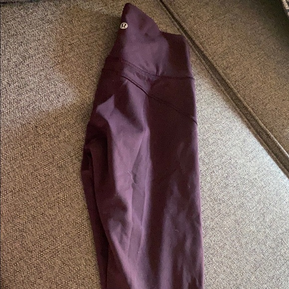 Lululemon Purple Crop leggings - Picture 3 of 3